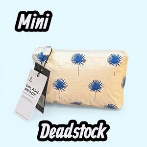 NWT ALOHA Collection Mini Pouch in the Cerulean Mas Palmas print